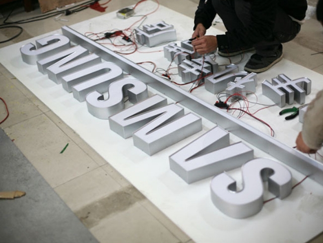 廣告制作 從創(chuàng)意到視覺(jué)呈現(xiàn)的藝術(shù)與科學(xué)